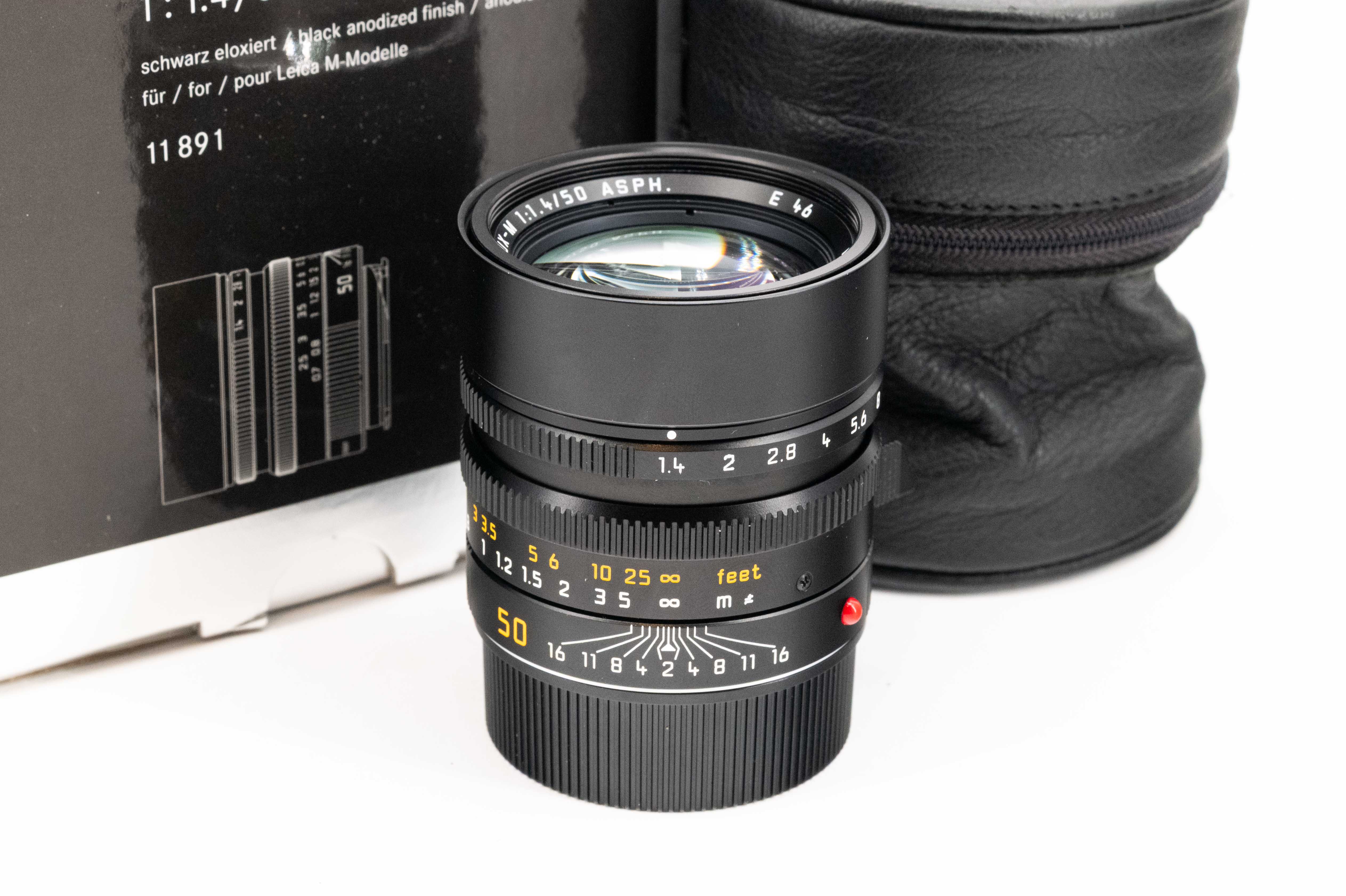 Leica Summilux-M 50mm f/1.4 ASPH Black Anodised 11891