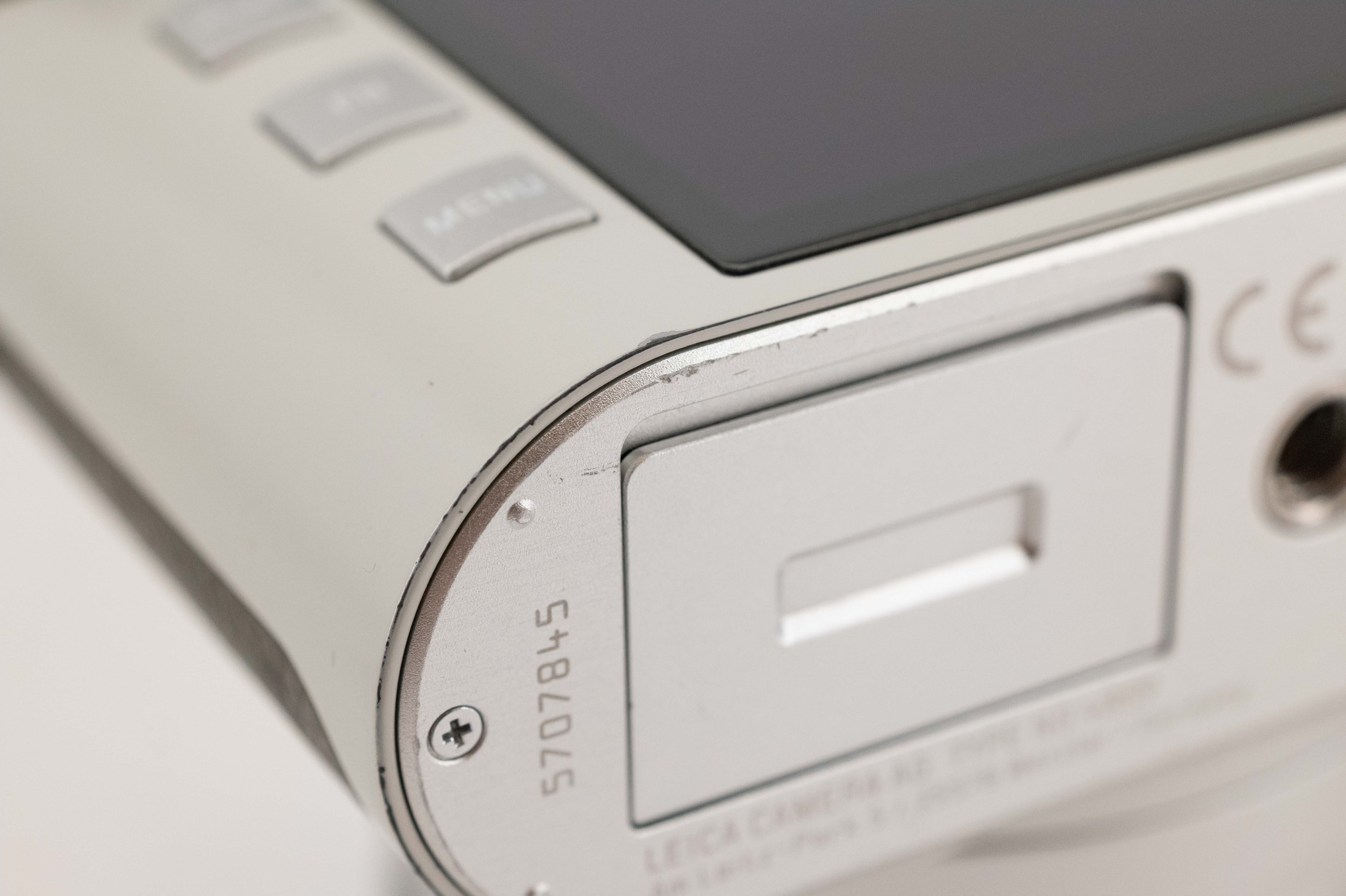 Leica Q2 Ghost by Hodinkee 19054