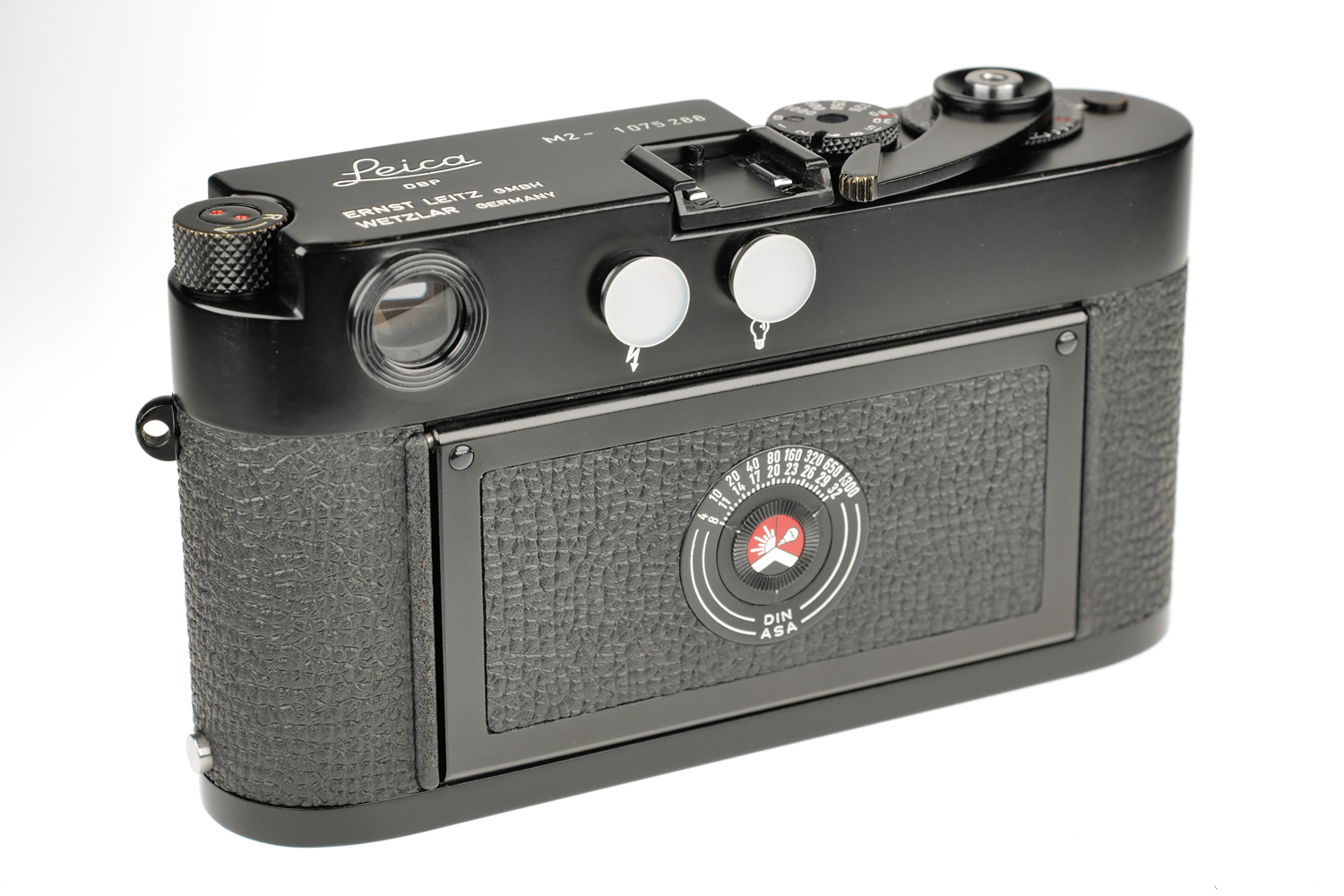 Leica M2, black paint
