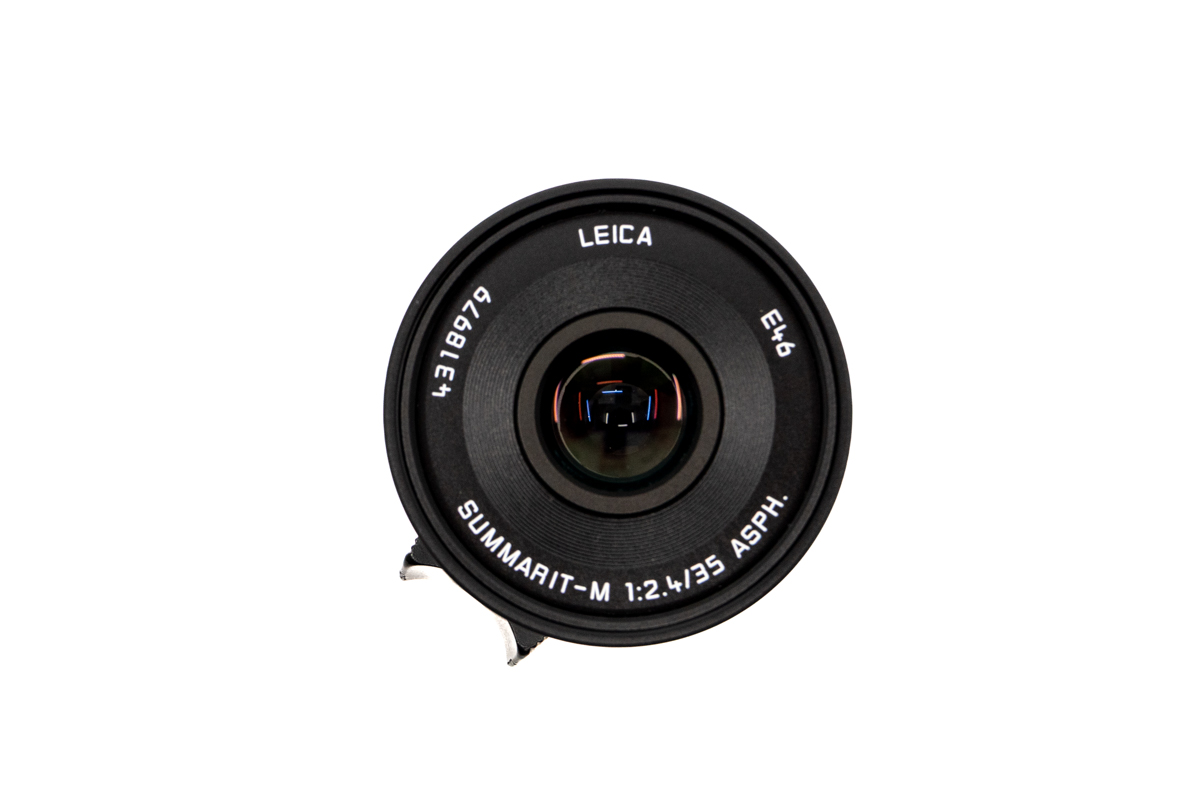 Leica Summarit-M 2.4/35mm, black.