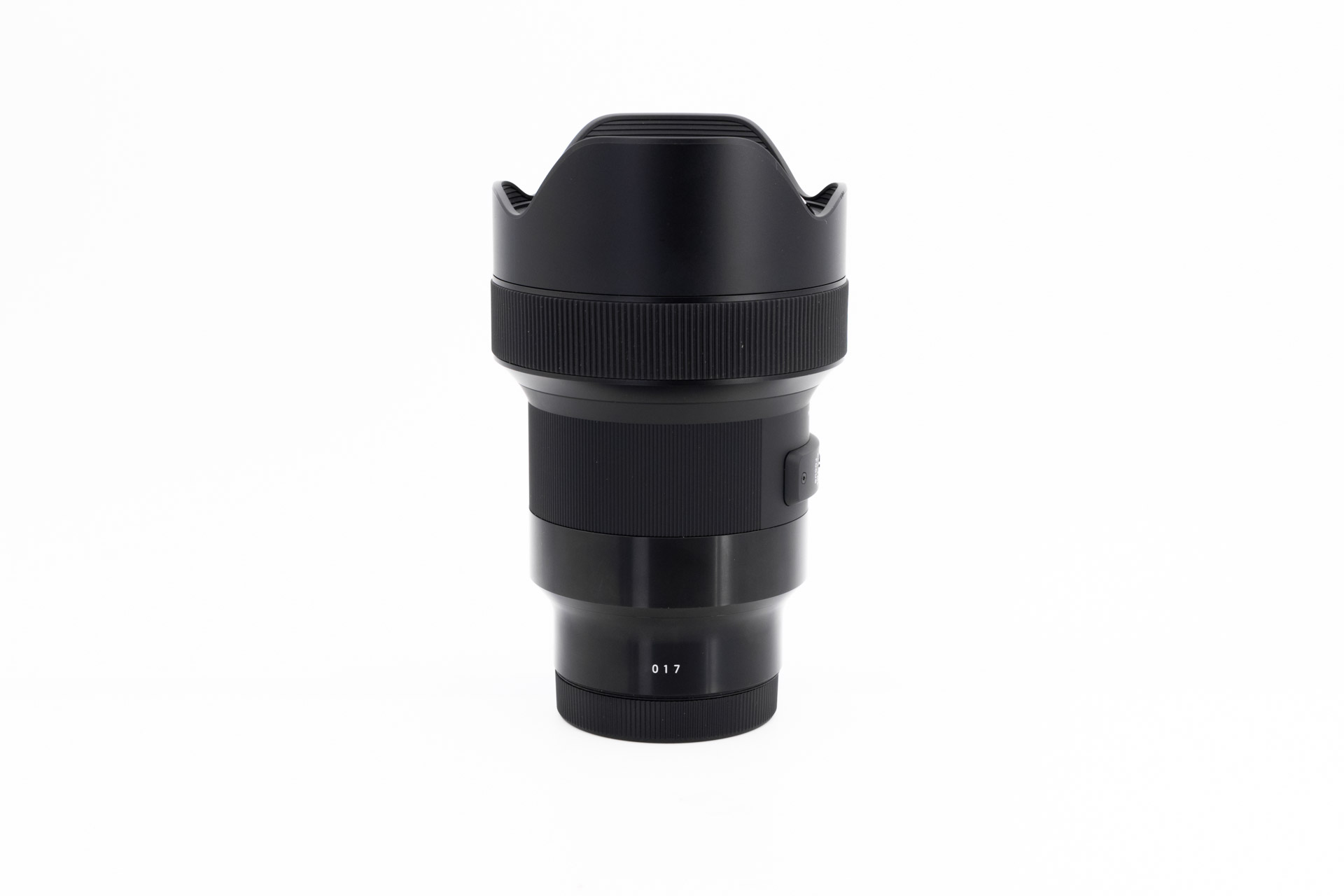 Sigma 1.8/14mm DG L-Mount