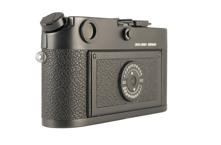 LEICA M6 , black chrome finish "Big M6" 10404