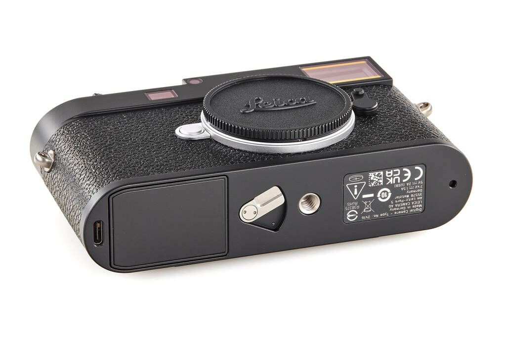 Leica M11 20200 black - like new with 2 years guarantee