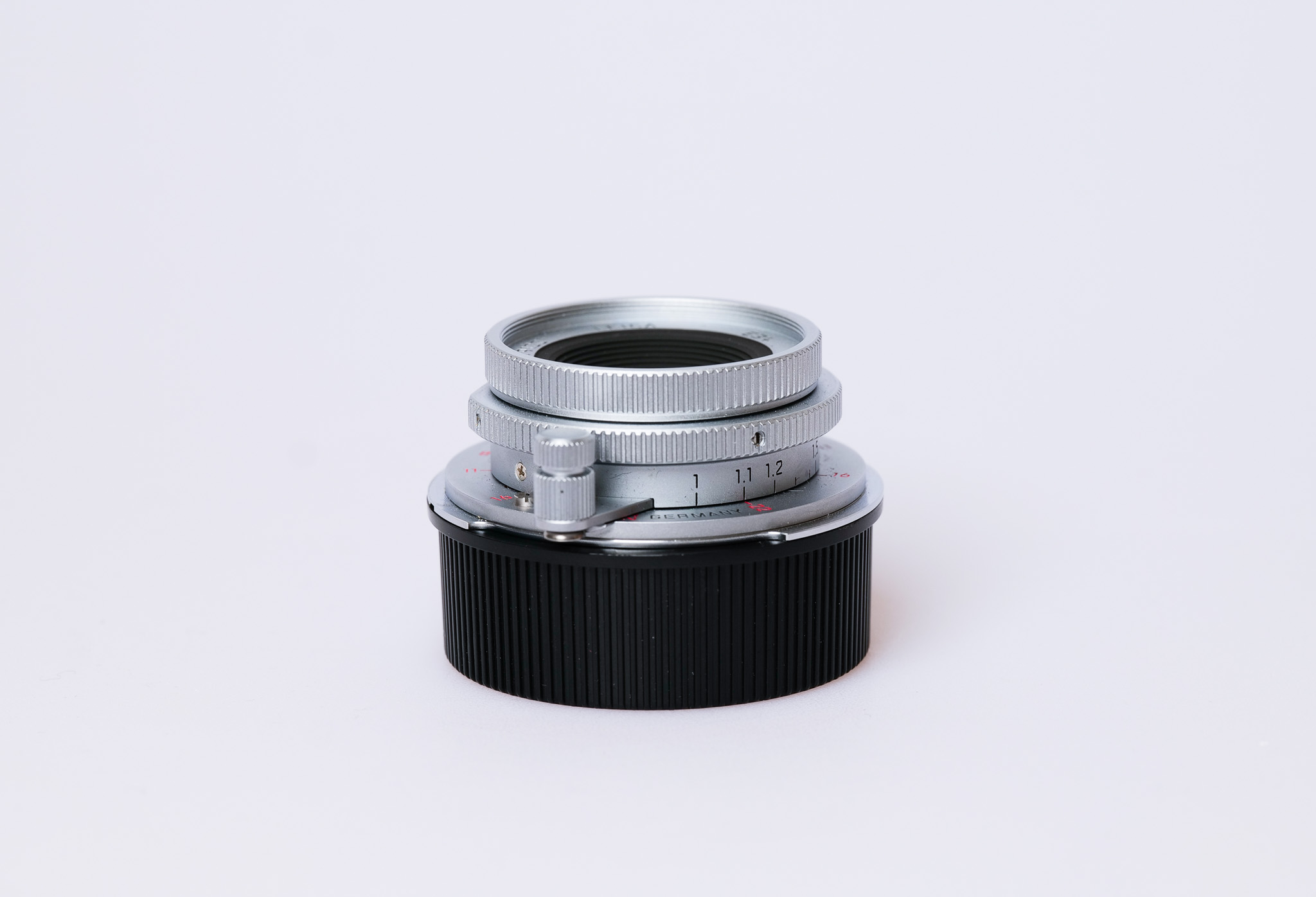 SUMMARON-M 5.6/28, silbern verchr.