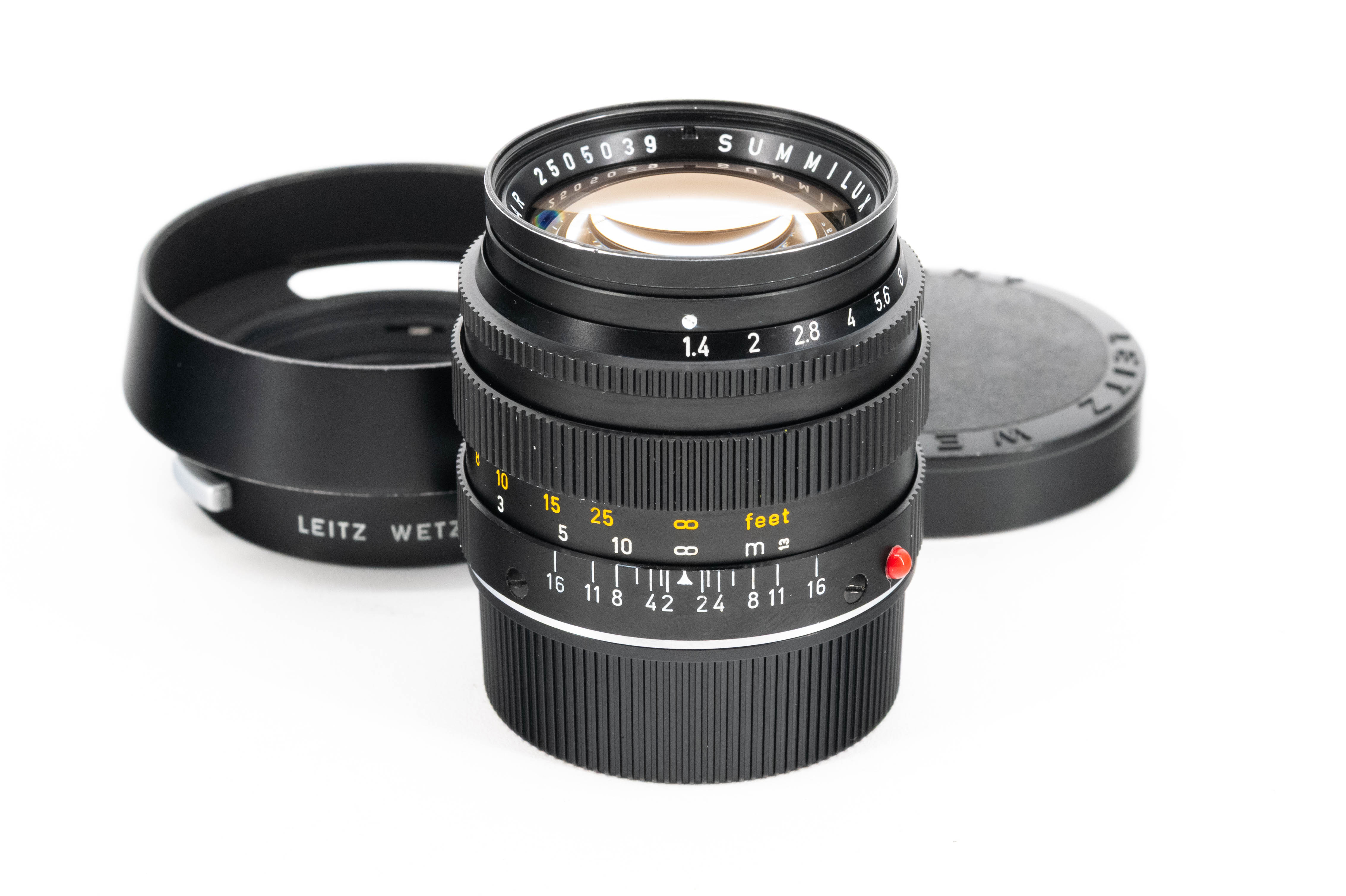 Leica Summilux-M 50mm f/1.4 Black 11114
