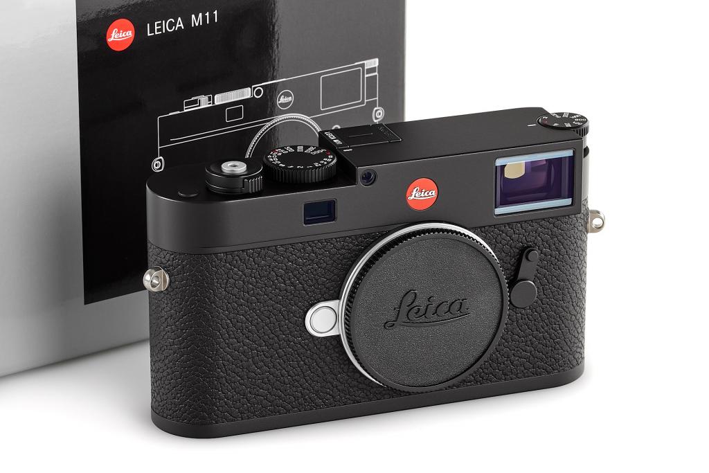 Leica M11 20200 black - like new with one year of guarantee