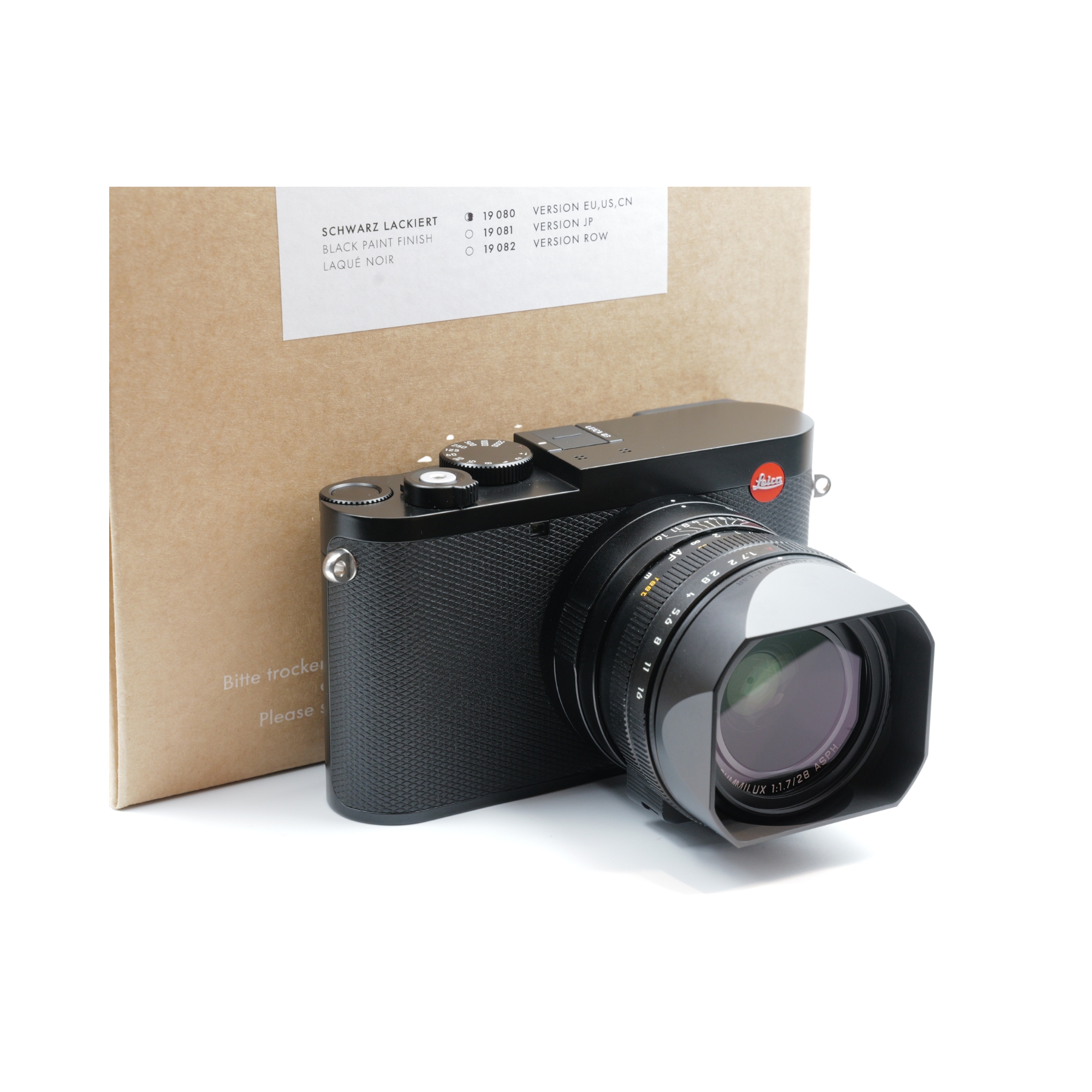 LEICA Q3, black paint finish