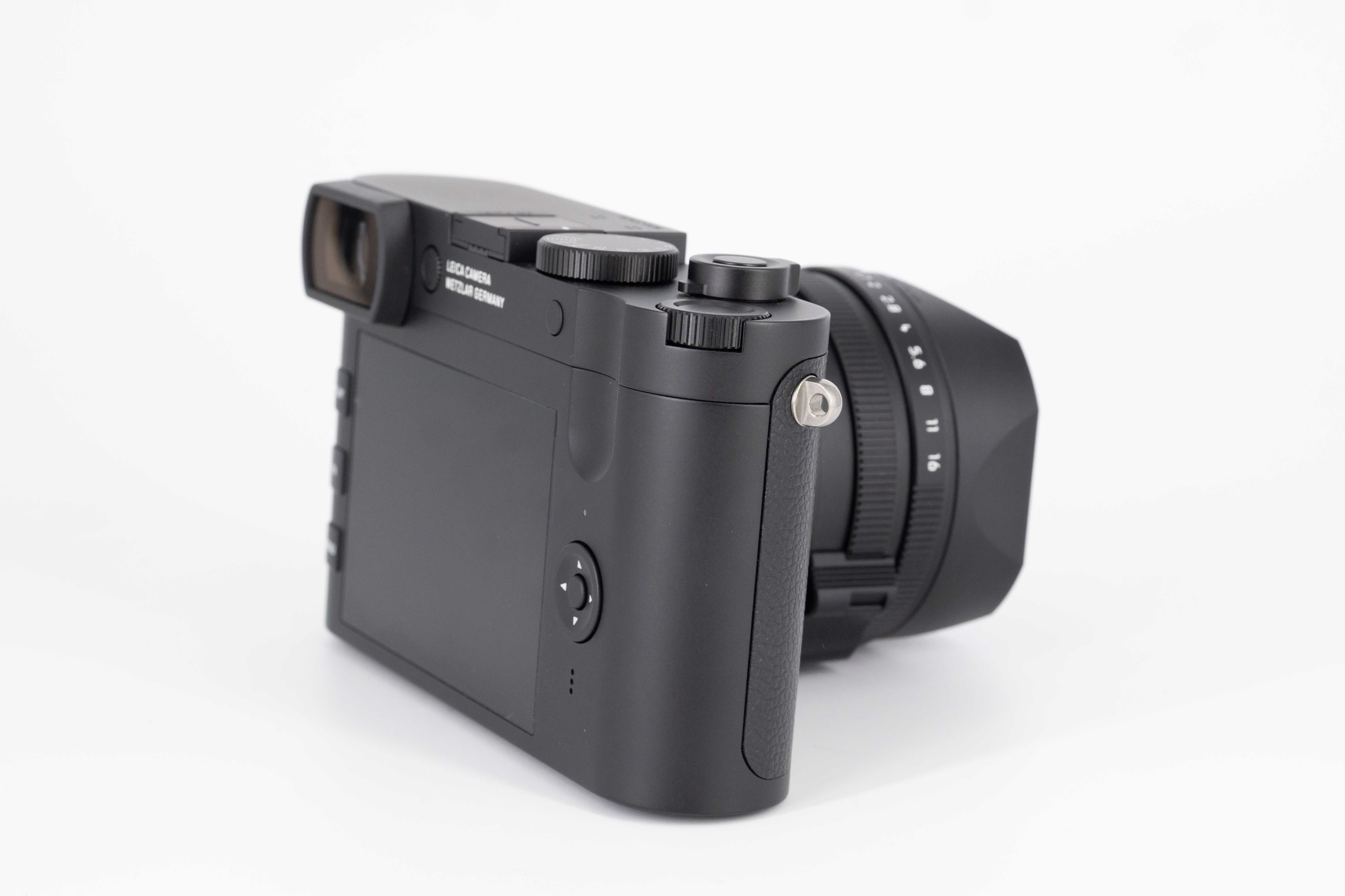 Q2 Monochrom, schwarz