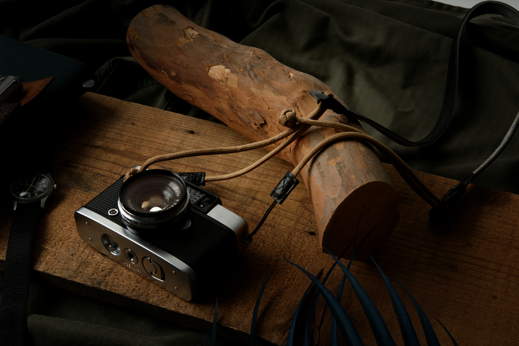 Artisan&Artist Leather/Nylon camera strap ACAM P12 TAN