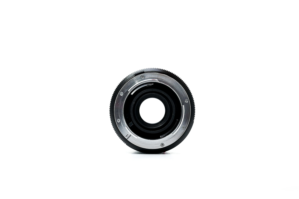 Leica Macro-Elmarit-R 2.8/60mm  Leica Macro-Elmarit-R 2.8/60mm