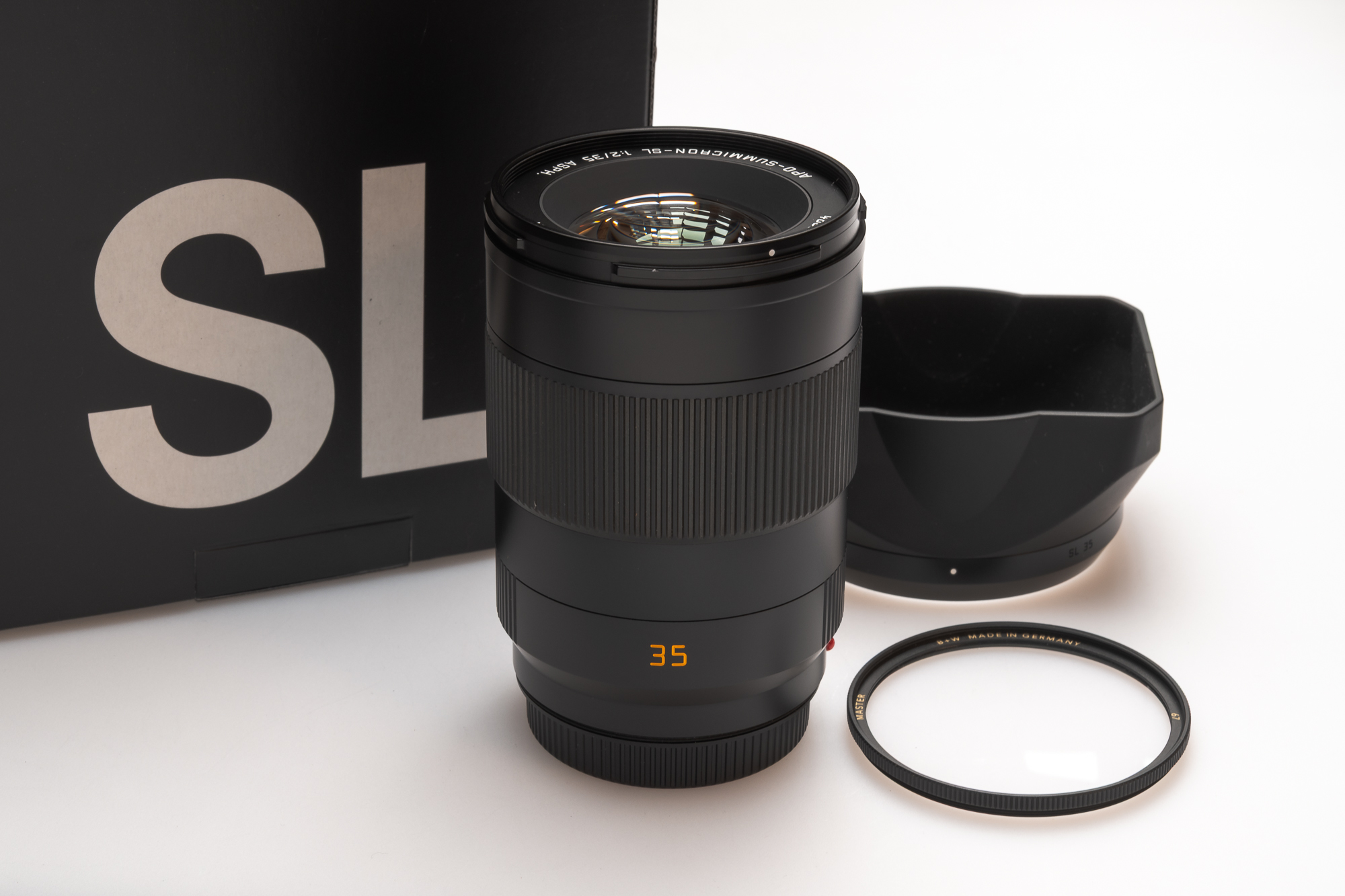 Leica 35mm APO-Summicron-SL f/2 ASPH