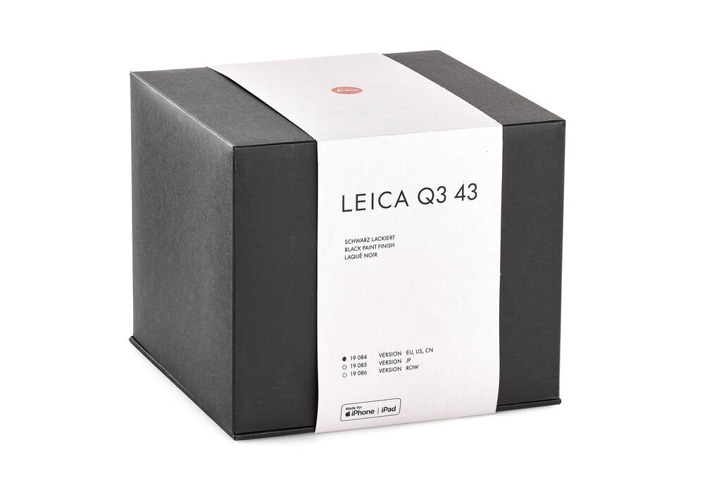 Leica Q3 43 19084 - like new with full guarantee