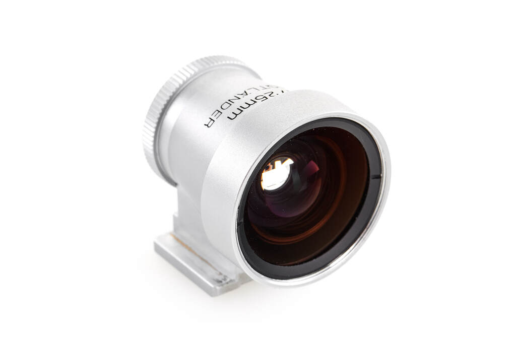 Voigtländer 21/25 mm. finder chrome