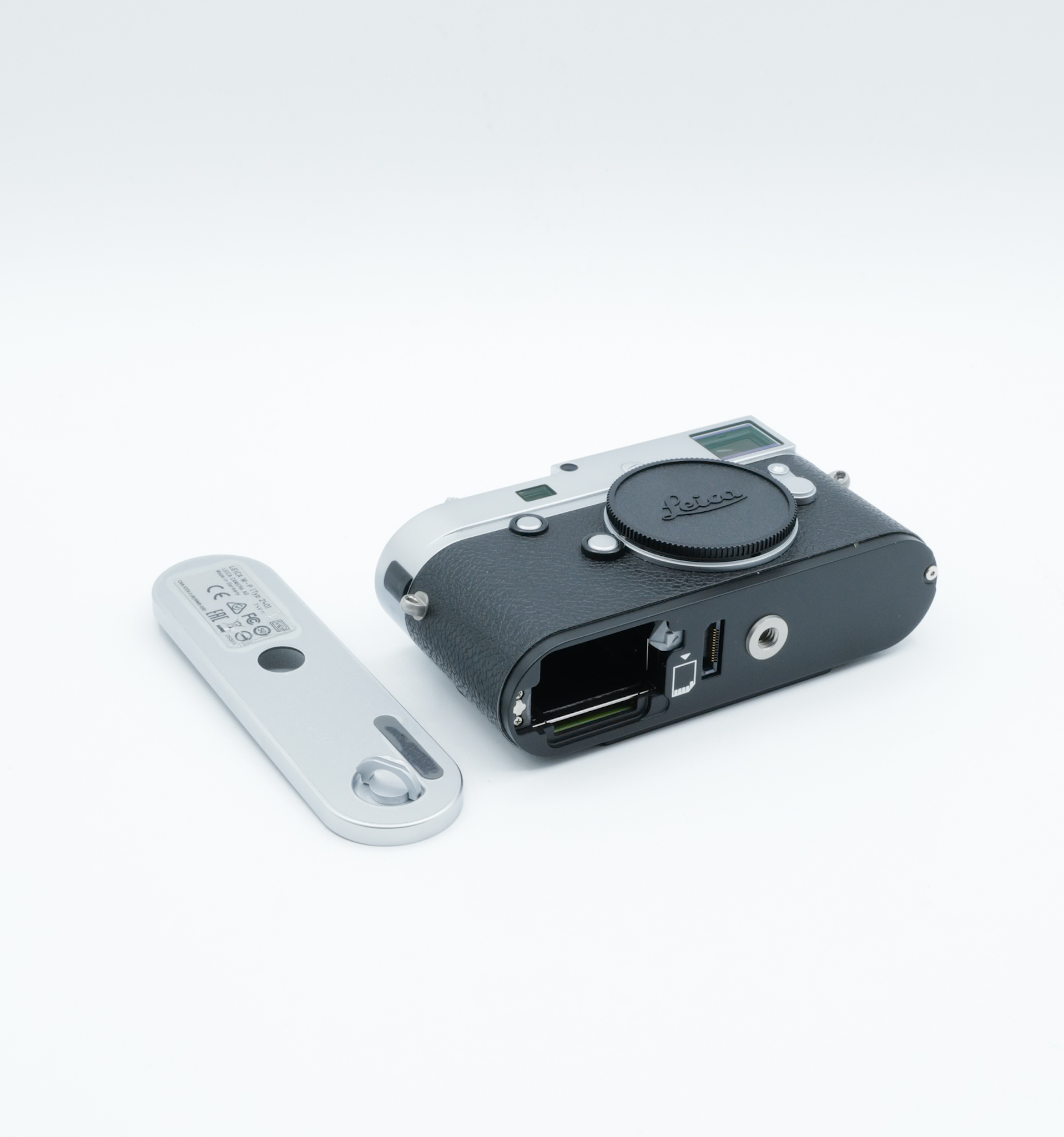 M-P (Typ 240) Silver Chrome Finish - 10772