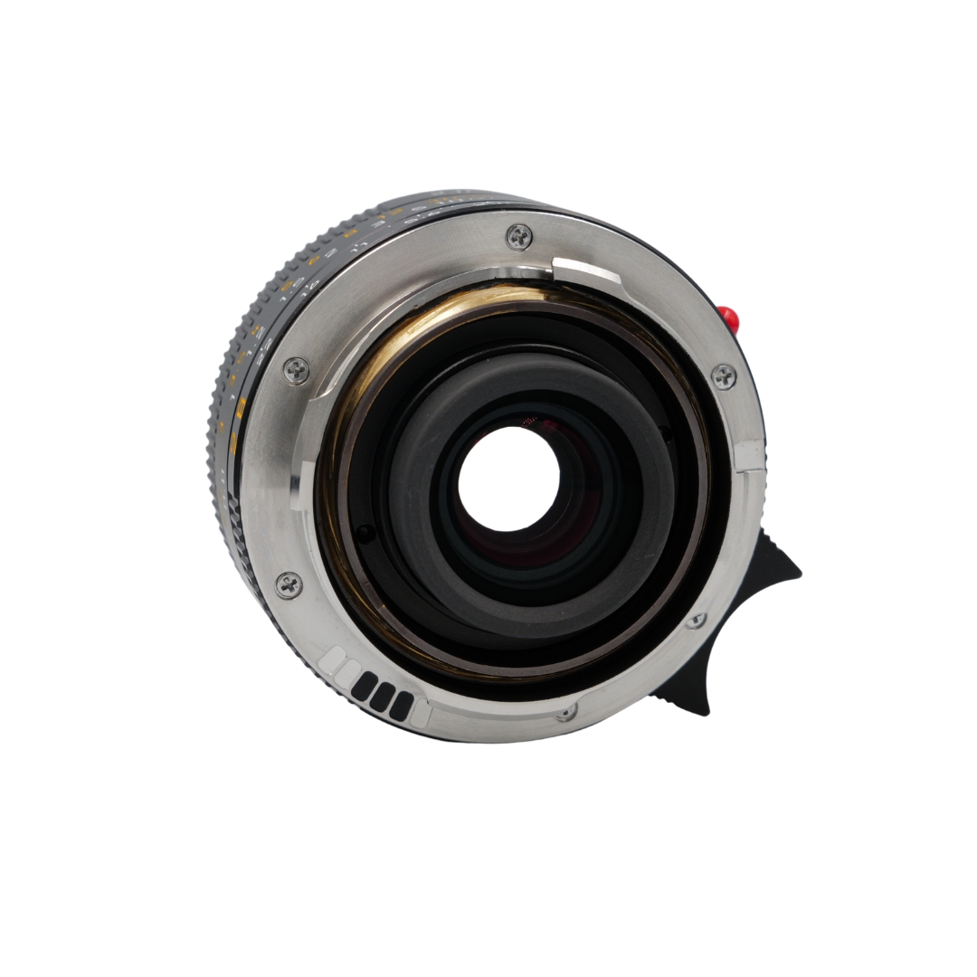 LEICA ELMARIT-M 28mm f/2.8 ASPH., black anodized finish LEICA ELMARIT-M 28mm f/2.8 ASPH., black anodized finish