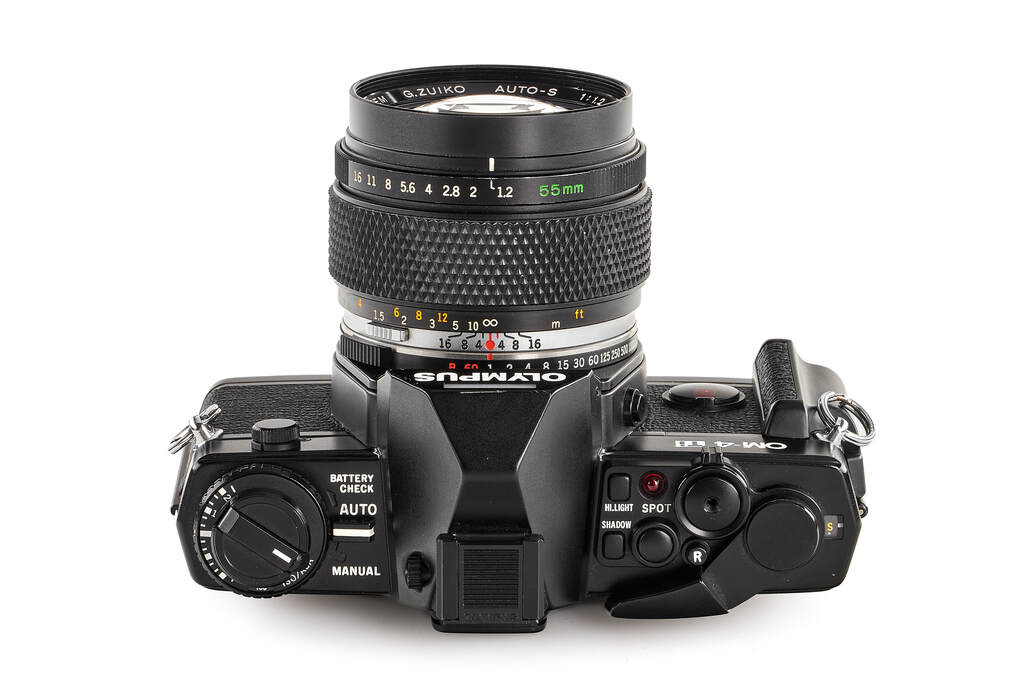 Olympus OM-4 Ti + Zuiko 1,2/55mm Outfit