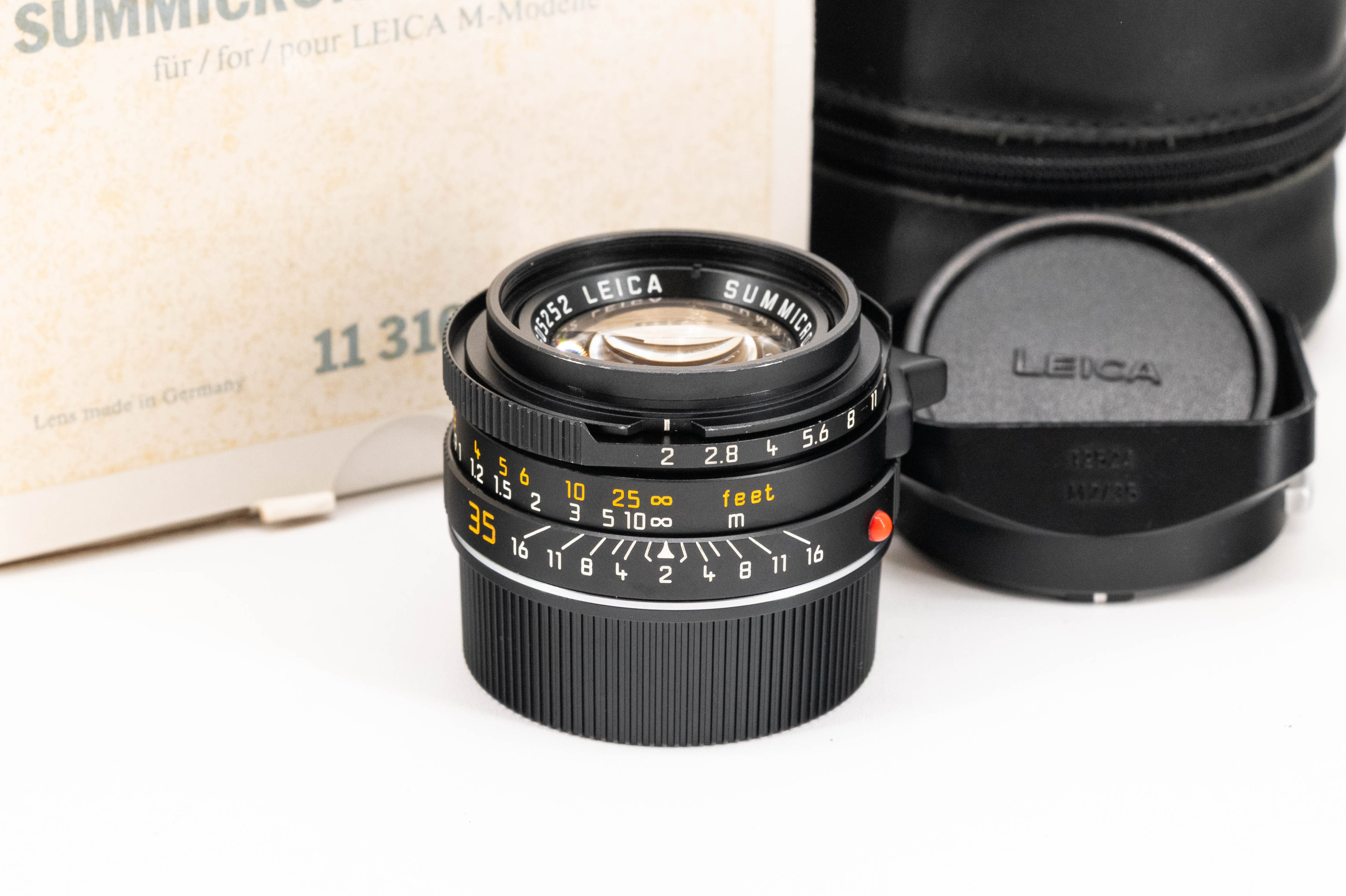 Leica Summicron-M 35mm f/2 V4 Black 11310