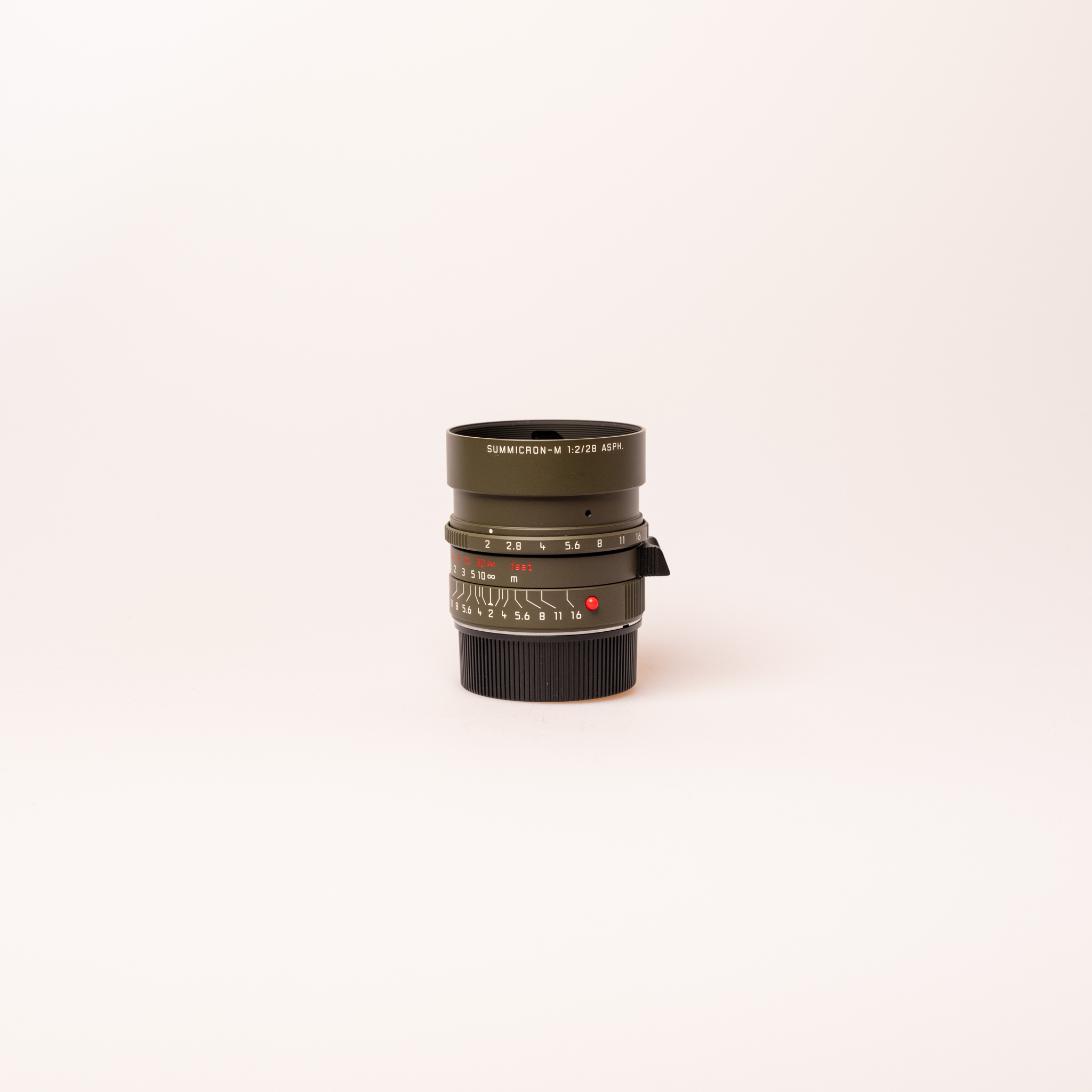 Leica Summicron-M 28mm f/2.0 ASPH. Edition "Safari"", olive green