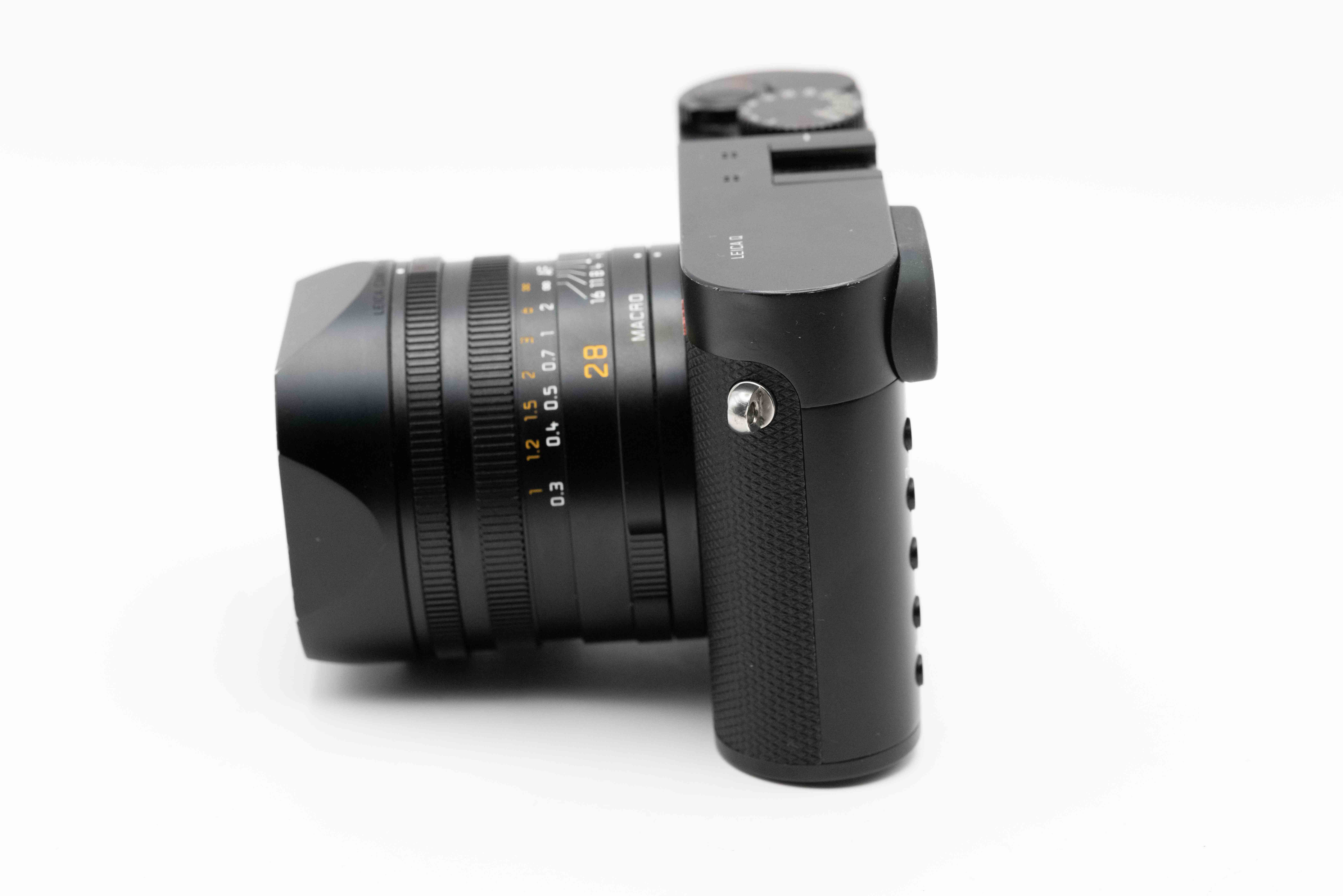 Q (Typ 116), black eloxiert