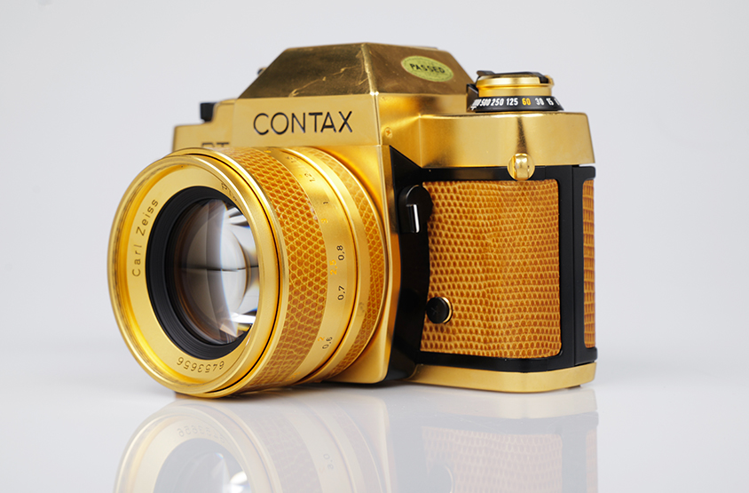 Contax RTS including Carl Zeiss Planar T* 50 mm f/1.4 Gold Limited