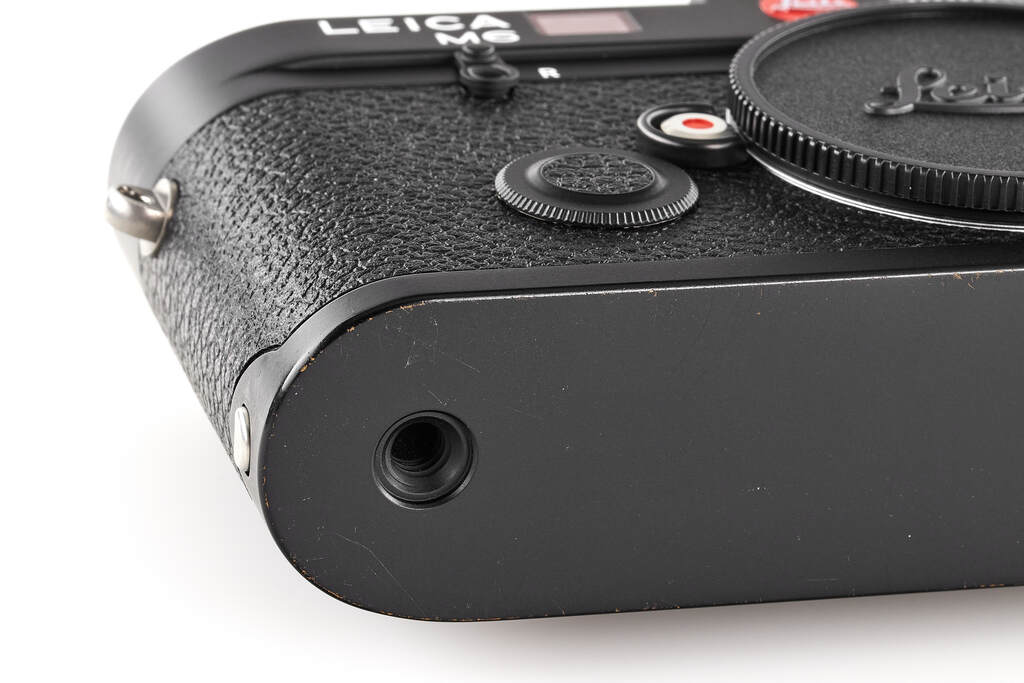 Leica M6 10557 black Preseries - like new with full guarantee