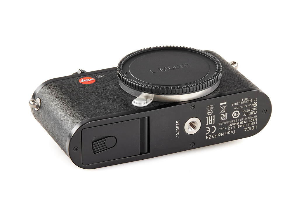 Leica 19301 CL black