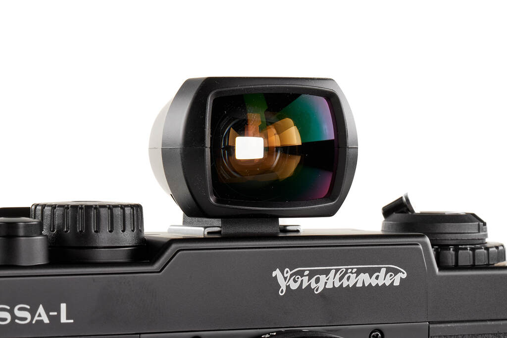 Voigtländer Bessa L outfit black