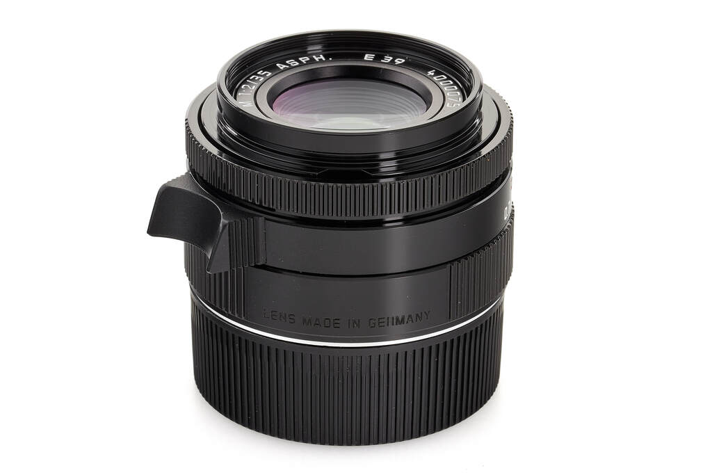 Leica Summicron-M 11611 2/35mm ASPH. black paint "Millennium" Leica Summicron-M 11611 2/35mm ASPH. black paint "Millennium"