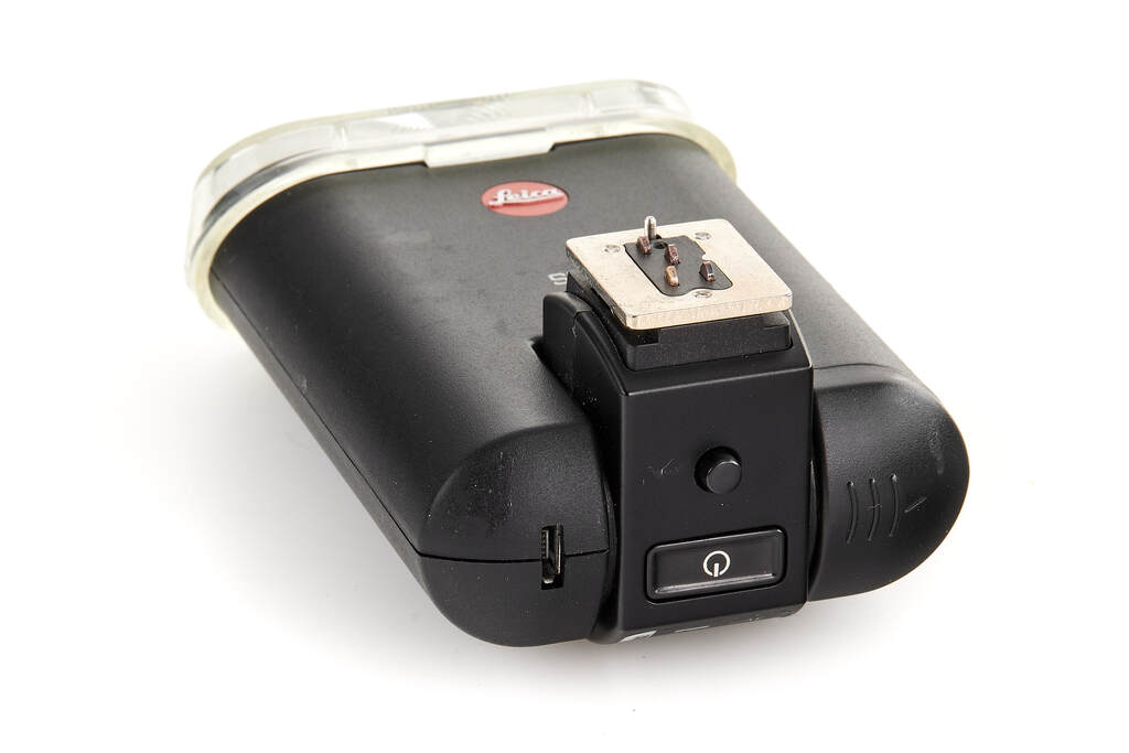 Leica Flash SF 26 black
