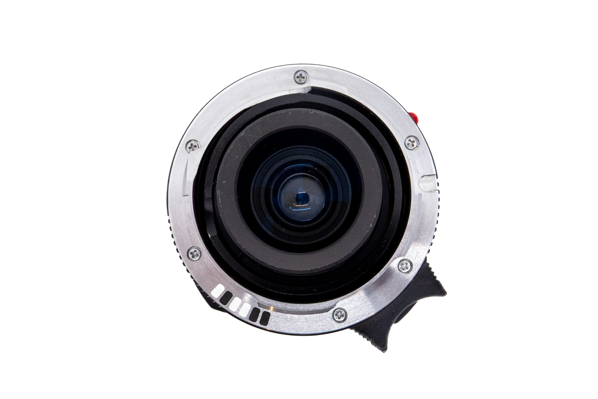 Leica ELMAR-M 3.8/24mm ASPH. Leica ELMAR-M 3.8/24mm ASPH.