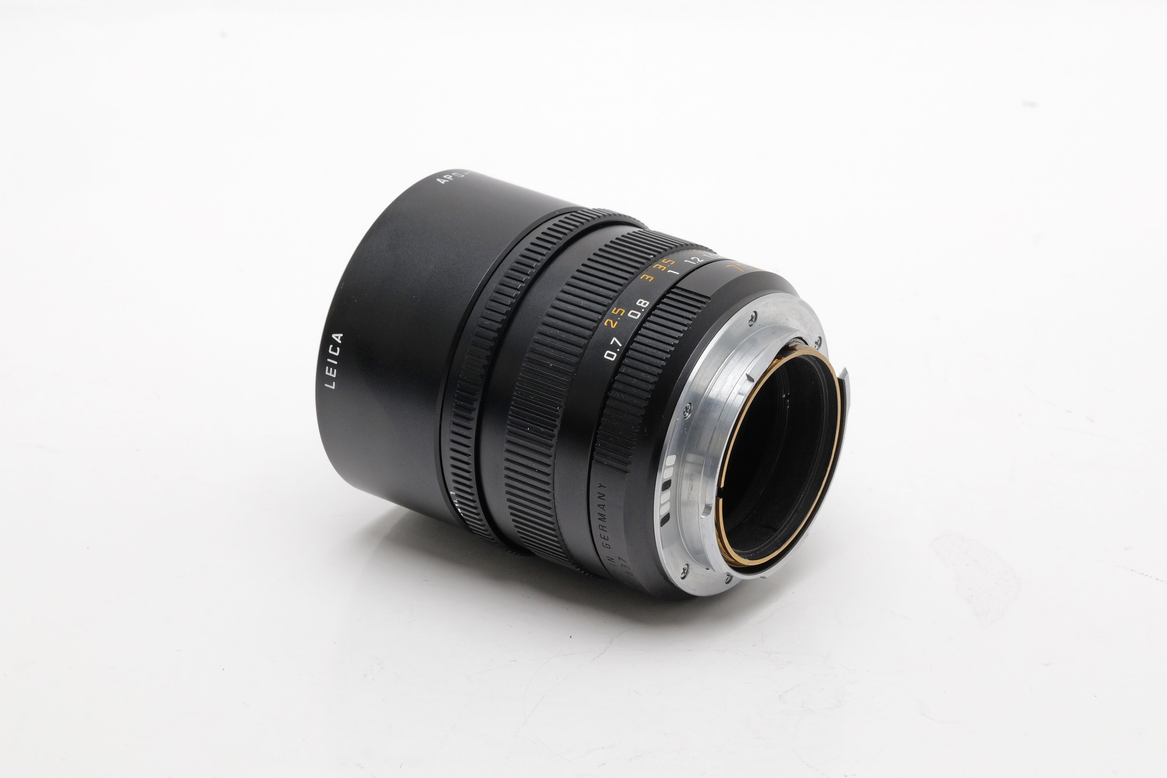 Leica APO-Summicron-M 2/75 ASPH., black