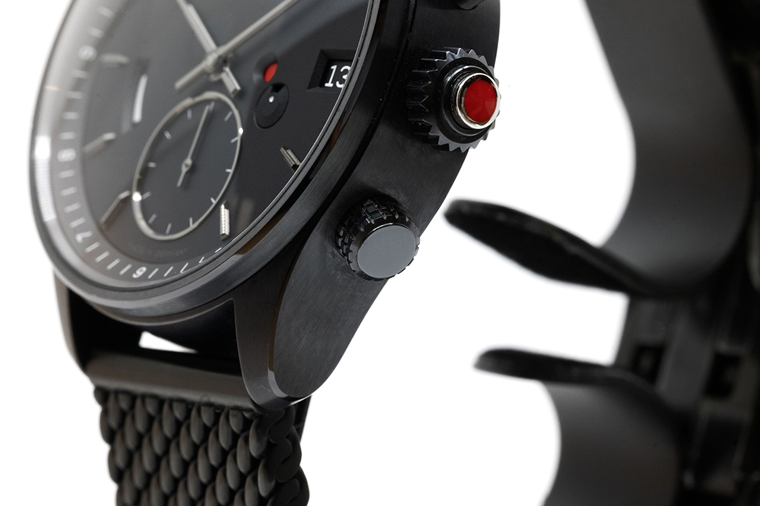Leica ZM2 Monochrom / stainless steel Milanese strap (Ex-demo)