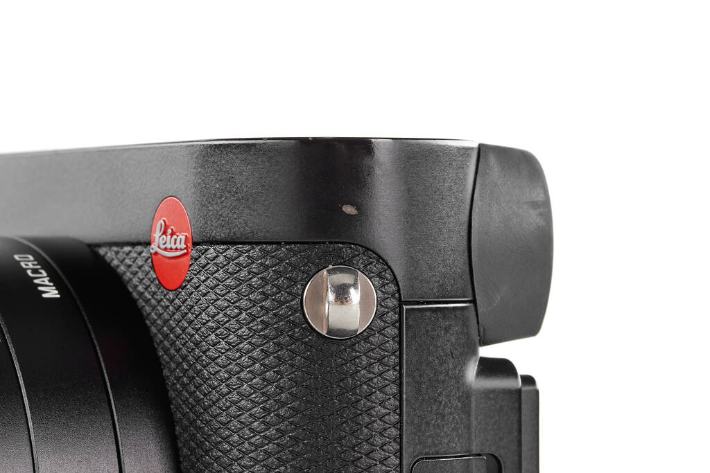 Leica Q3 19080 - with one year guarantee