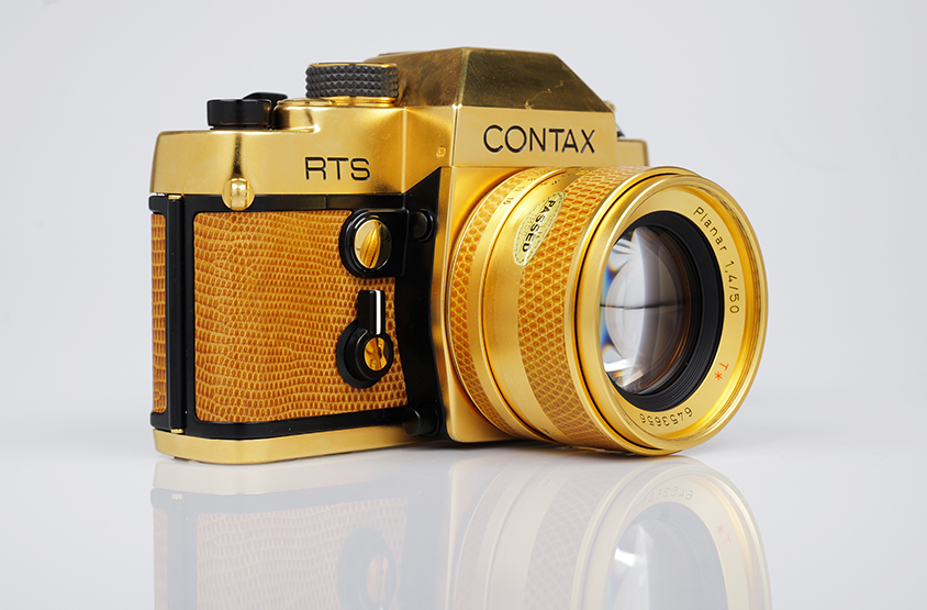 Contax RTS including Carl Zeiss Planar T* 50 mm f/1.4 Gold Limited