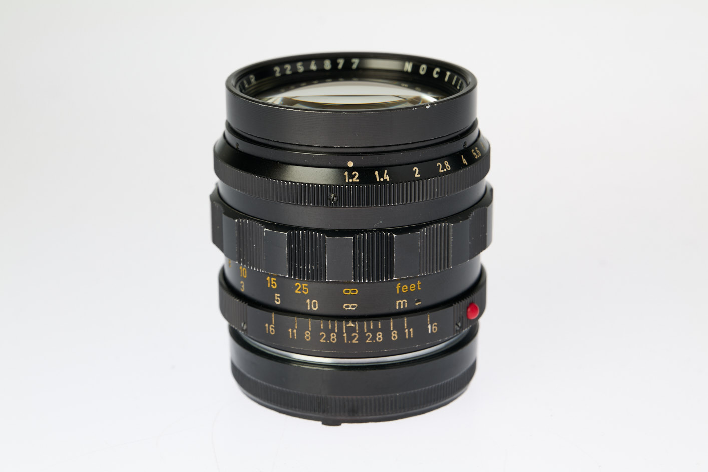 LEITZ NOCTILUX 1,2/50mm with lens hood