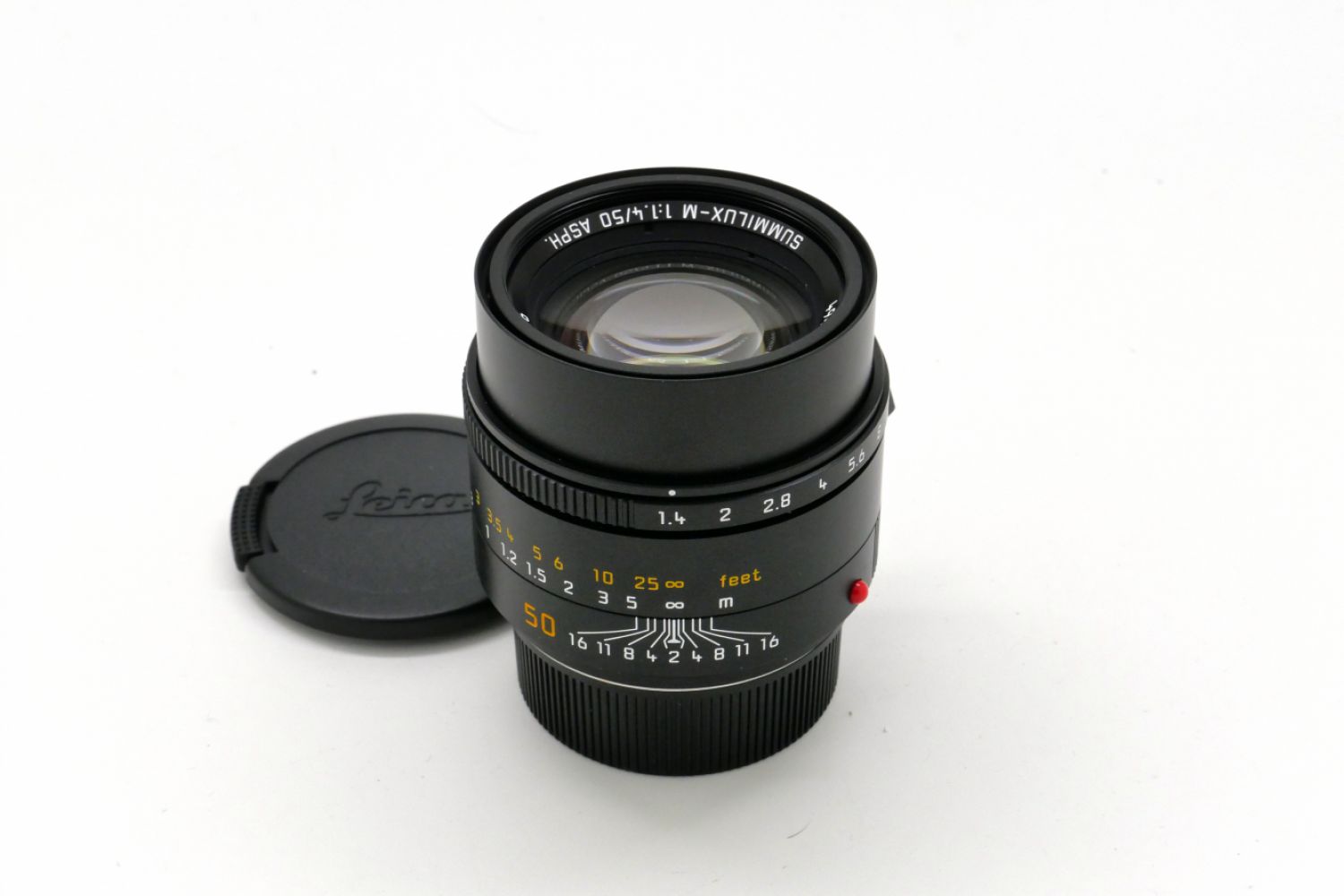 Leica Summilux-M 1.4/50 ASPH. close focus