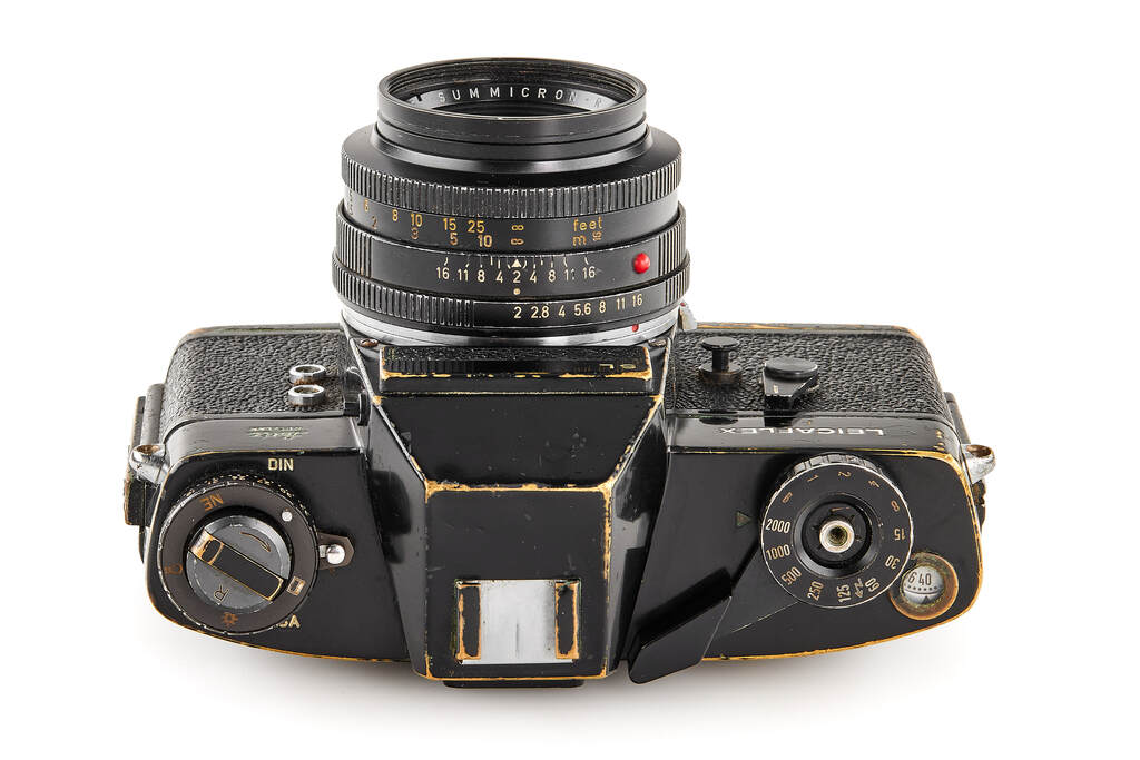 Leicaflex SL black paint outfit