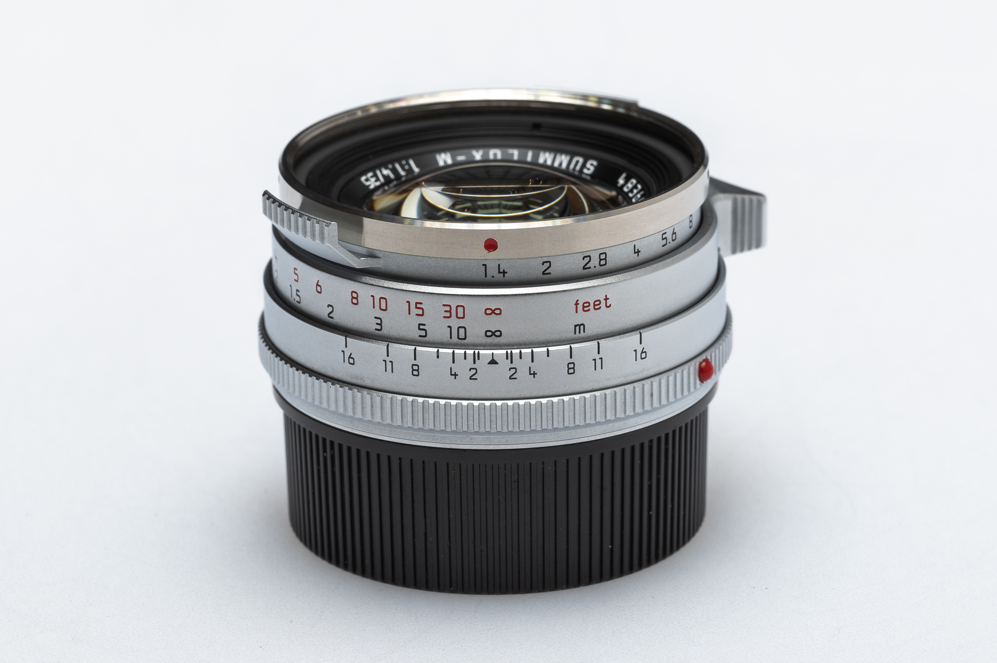 Leica Summilux-M 35mm f/1.4, Silver Chrome