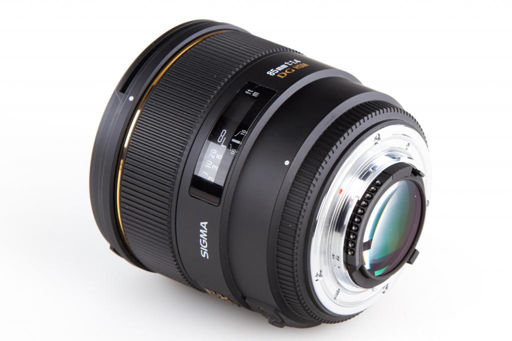 Sigma f. Nikon AF 85/1,4 D EX DG HSM