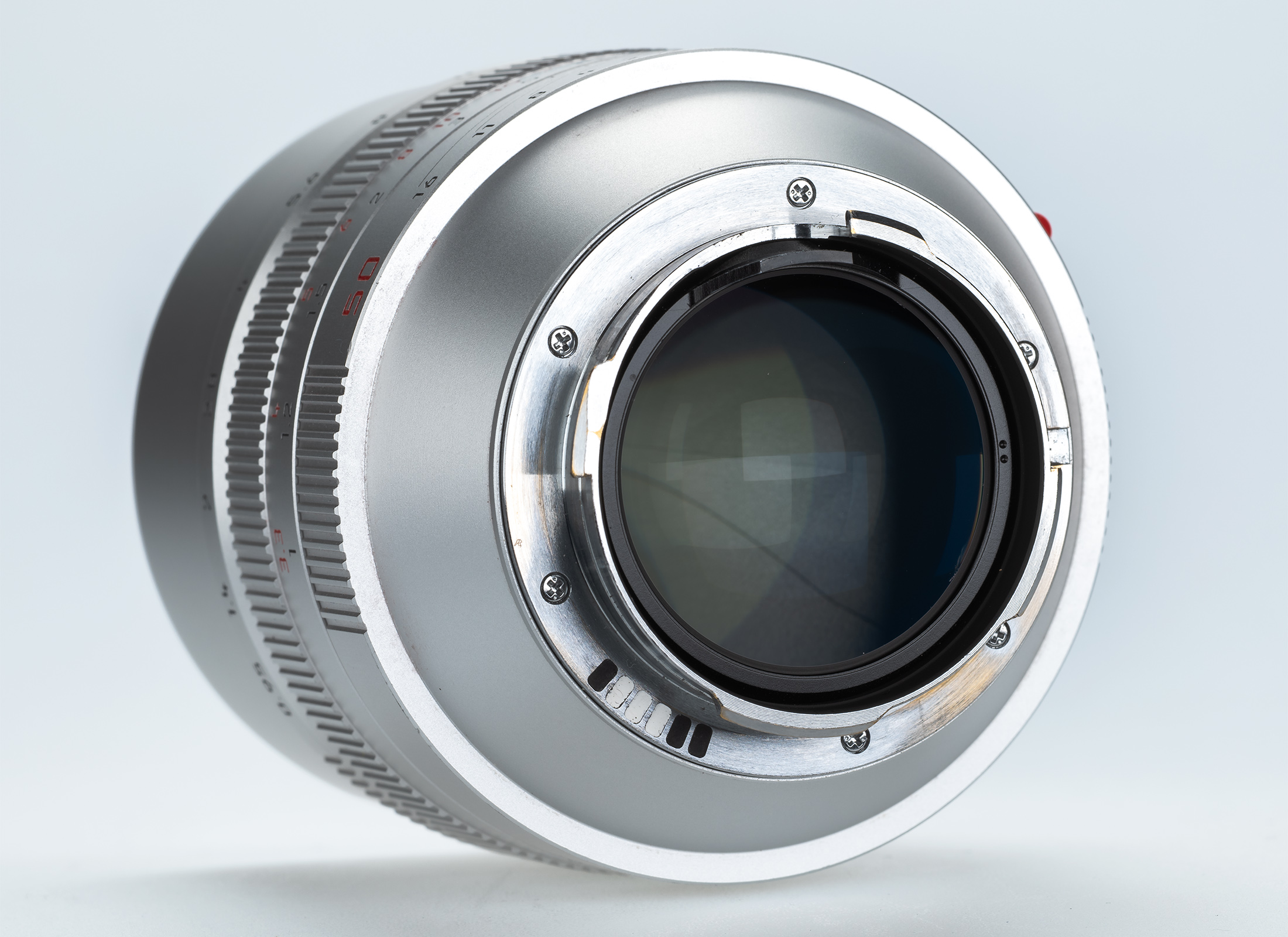Leica Noctilux-M 1:0.95/50 ASPH., Silver Anodized