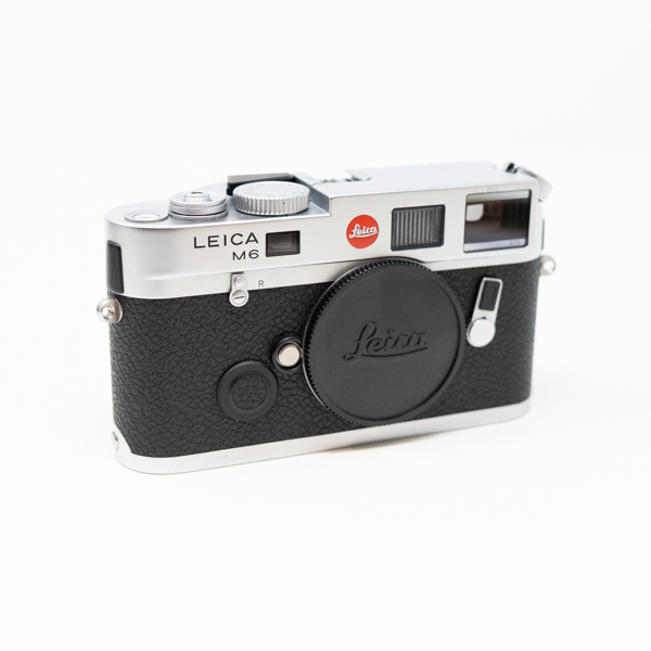 M6 TTL, silbern verchromt