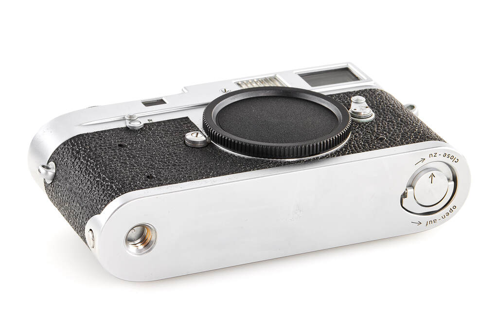 Leica M2 chrome