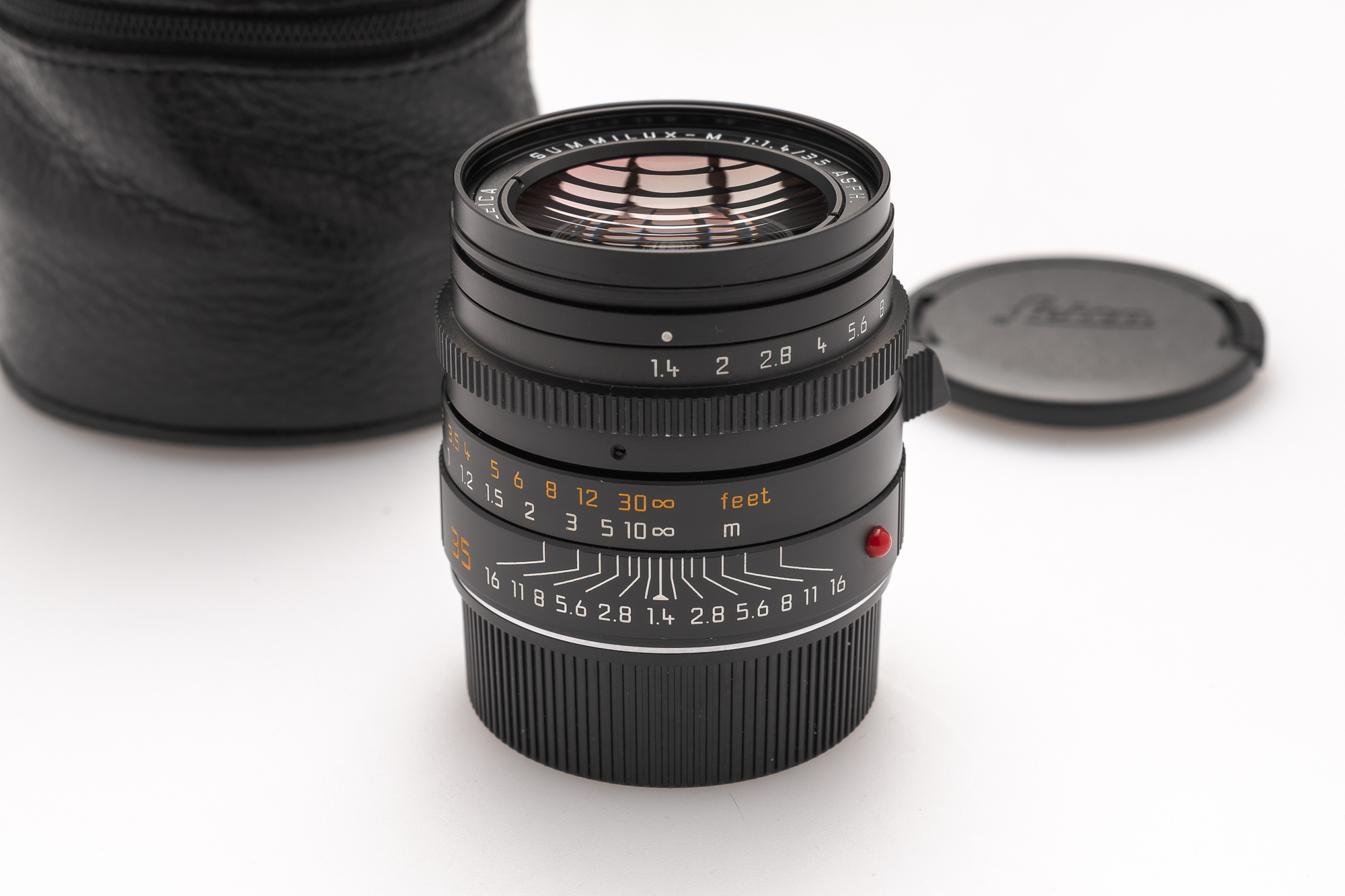 Leica 35mm Summilux-M f/1.4 ASPH., Black Anodized 11874 Leica 35mm Summilux-M f/1.4 ASPH., Black Anodized 11874