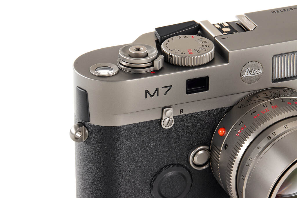 Leica M7 10570 "50 Years of Leica M System" Titan set