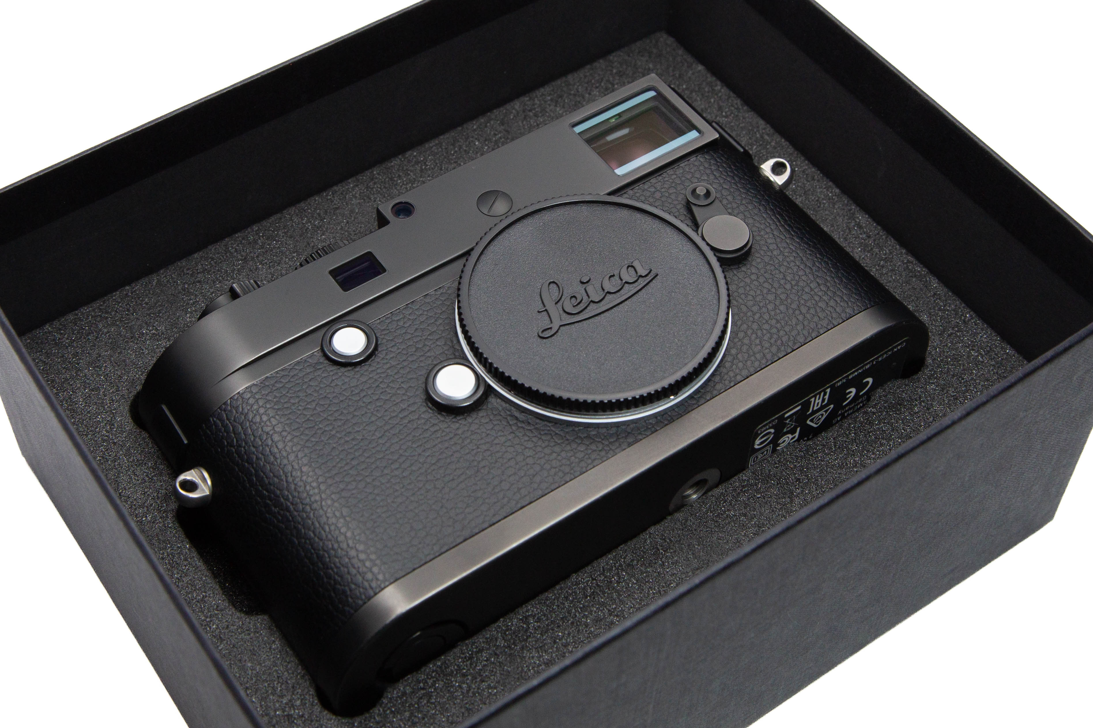 M MONOCHROM (Type 246), black