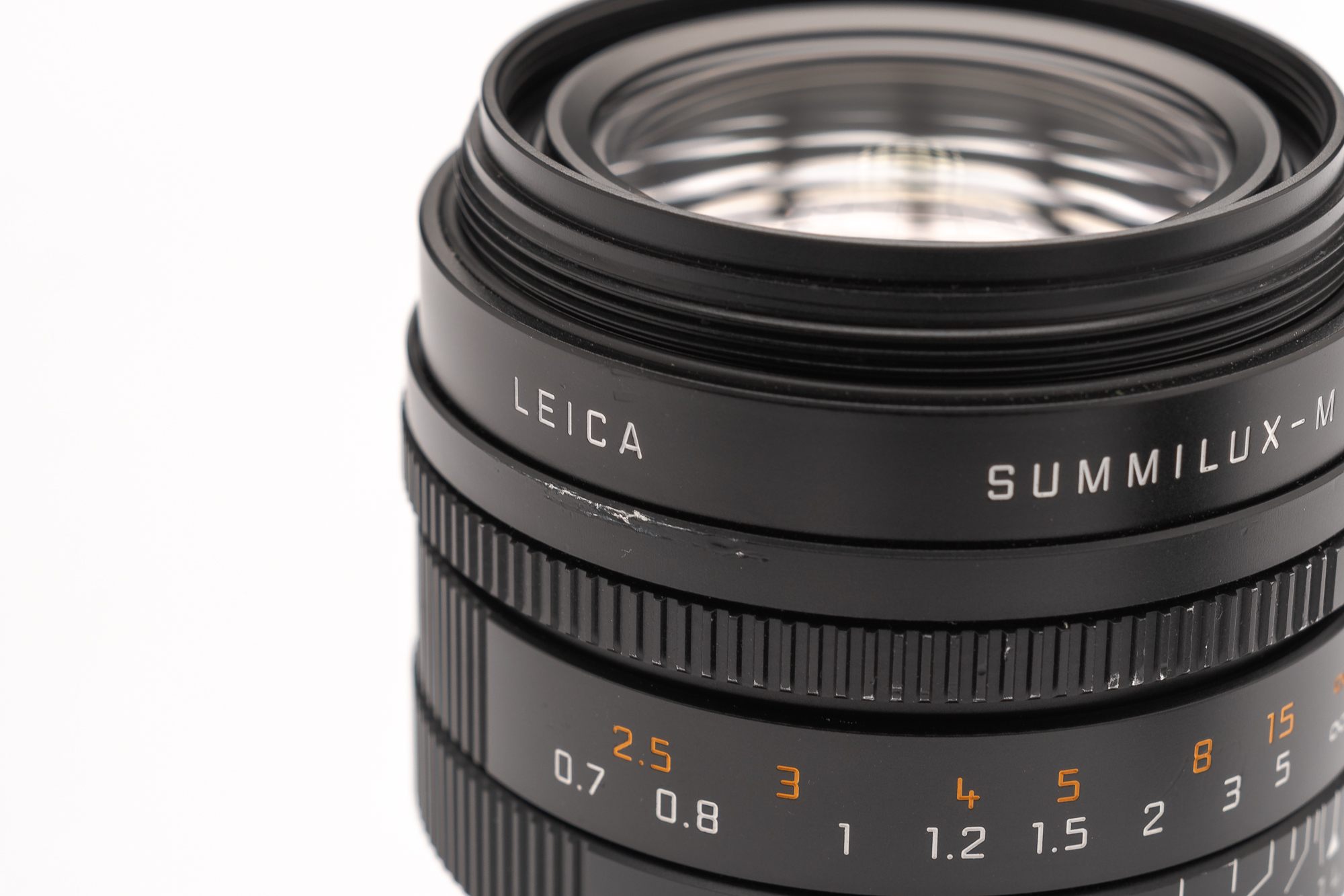 Leica 28mm Summilux-M f/1.4 ASPH., Black Anodized Leica 28mm Summilux-M f/1.4 ASPH., Black Anodized