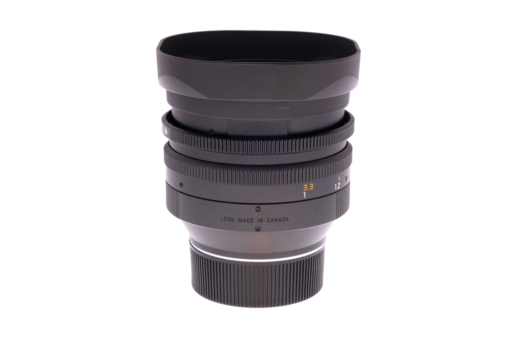 Leica Noctilux-M mit Schiebegegenlichtblende 1,0/50mm