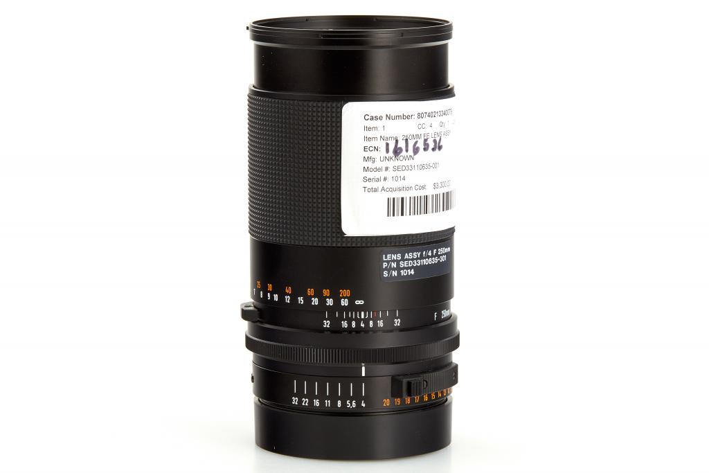 Carl Zeiss f. Hasselblad Tele-Tessar 4/250mm F T* NASA Carl Zeiss f. Hasselblad Tele-Tessar 4/250mm F T* NASA