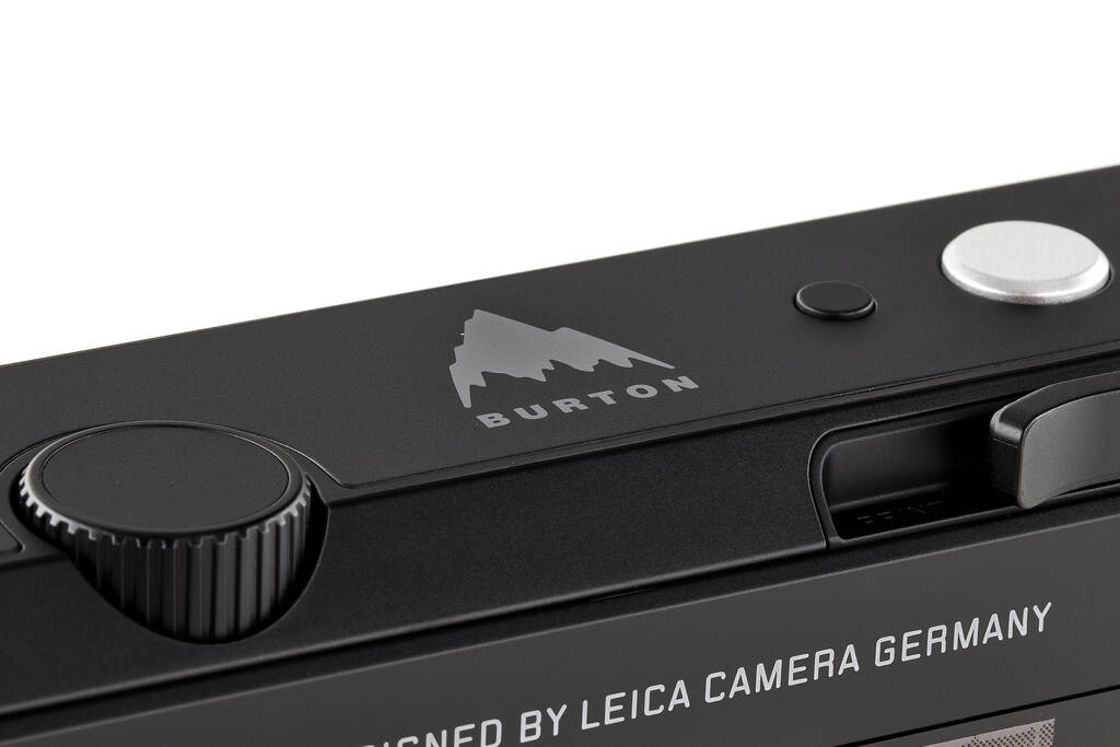 Leica Sofort 2 Burton Edition 19194 - like new with 2 years guarantee