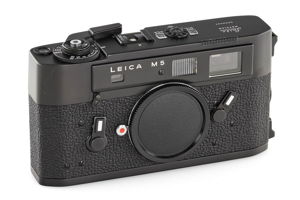 Leica M5 black 2-lug